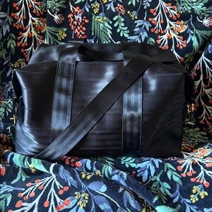 Harvey’s weekender duffle